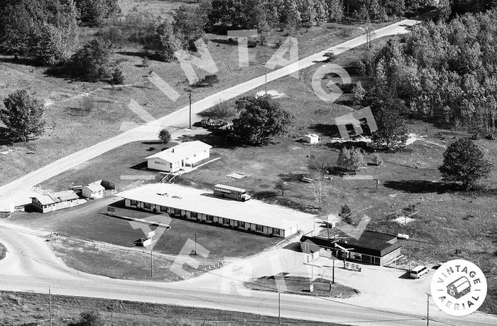 Lakewood Motel - 1983 Aerial